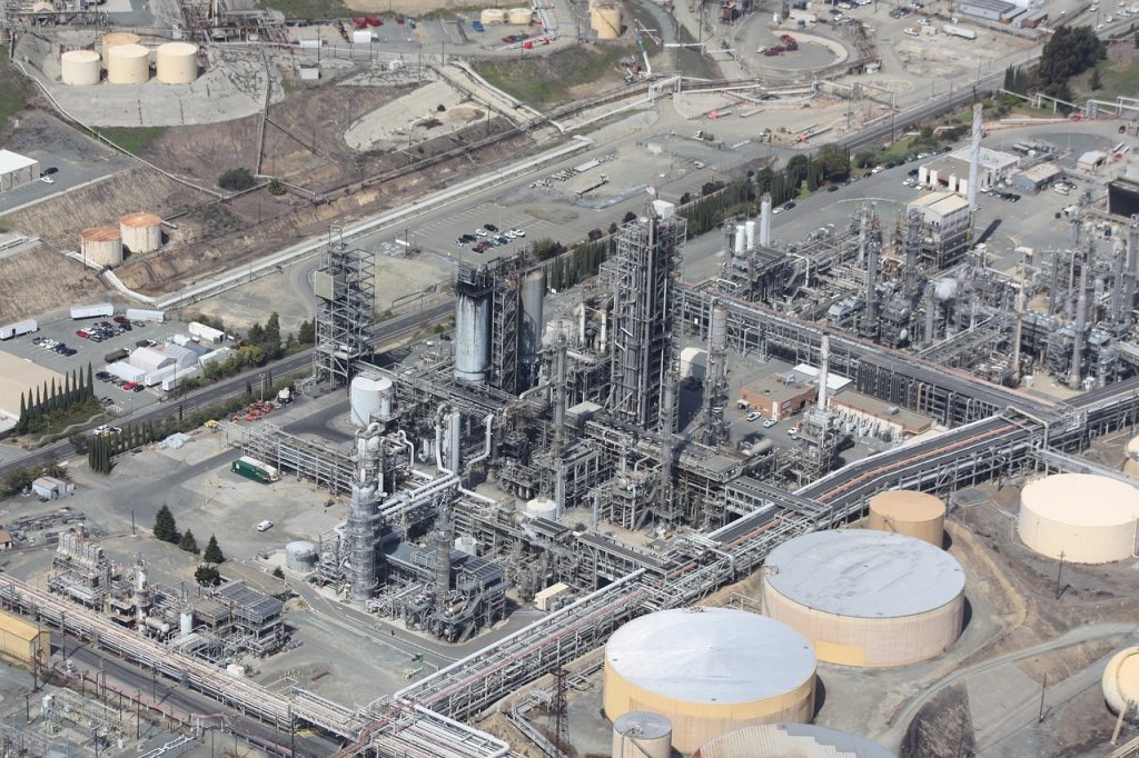 refinery, oil, aerial-109025.jpg
